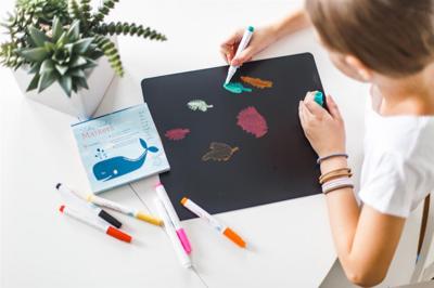 Jaq Jaq Bird krijtbord junior 20 x 45 cm bamboe zwart 5 delig Jaq Jaq Bird krijtbord junior 20 x 45 cm bamboe zwart 5 delig