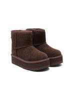 UGG Kids bottines Classic Mini II à patch logo - Marron - thumbnail