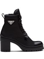 Prada bottines à plaque logo - Noir