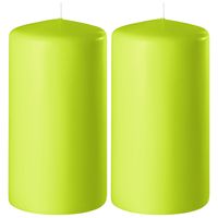 2x Lime groene cilinderkaarsen/stompkaarsen 6 x 10 cm 36 branduren - thumbnail