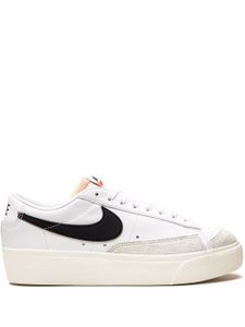 Nike baskets Blazer à plateforme - Blanc