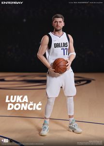 NBA Collection Real Masterpiece Action Figure 1/6 Luka Doncic 30 cm