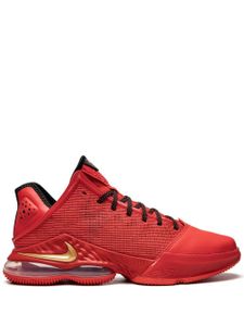 Nike baskets LeBron 19 - Rouge