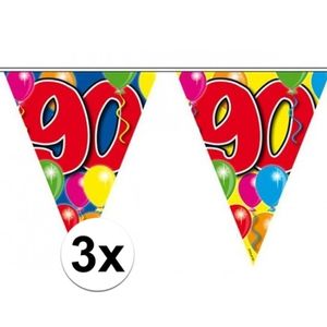 3x Gekleurde vlaggenlijn 90 jaar 10 meter