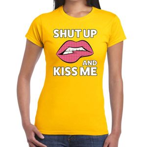 Shut up and kiss me t-shirt geel dames