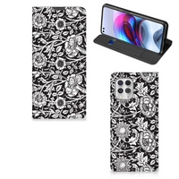 Motorola Moto G100 Smart Cover Black Flowers - thumbnail