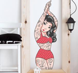 Pinup meisje met tattoos sticker