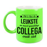 Leukste en meest geweldige collega cadeau mok / beker neon groen 330 ml - feest mokken