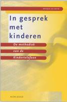 In gesprek met kinderen - A. de Beyn - Paperback (9789085600138)