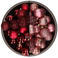 74x stuks kunststof kerstballen mix van donkerrood en velvet roze 6 cm - thumbnail