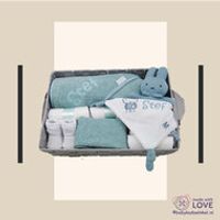 Babymand Kraamcadeau nijntje Green met naam