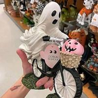 spookfietsrijder met roze pompoen halloween decor, spook rijden op een fiets en roze pompoenstandbeeld, schattige spookrijdende beeldjes, grappig spookbeeldje thuis tafelbladdecoraties Lightinthebox - thumbnail