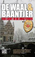 De Waal & Baantjer - Een licht in de duisternis - Ab Baantjer, Simon de Waal - Paperback (9789048851720)