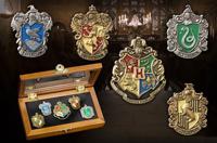 Noble Collection Harry Potter: Hogwarts House Crest Pin Set decoratie - thumbnail