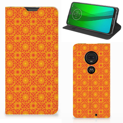 Motorola Moto G7 | G7 Plus Hoesje met Magneet Batik Oranje