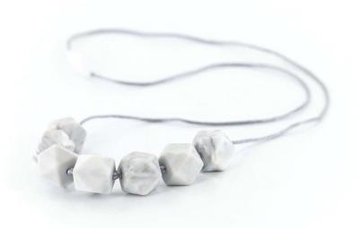 Lollipops & More bijtketting Kola Cubes 75 cm silicone