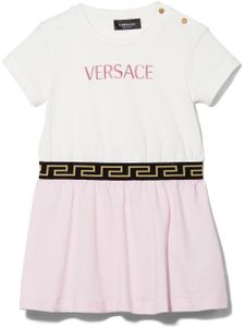 Versace Kids robe à logo brodé - Blanc