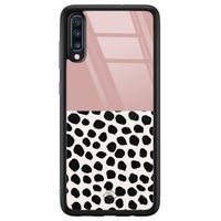 Samsung Galaxy A50 glazen hardcase - Pink dots