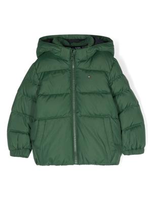 Tommy Hilfiger Junior Donsjack met geborduurd logo - Groen Tommy Hilfiger Junior Donsjack met geborduurd logo - Groen