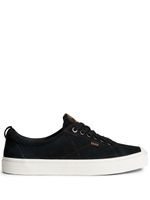 Cariuma x Deus Ex Machina baskets OCA en daim - Noir