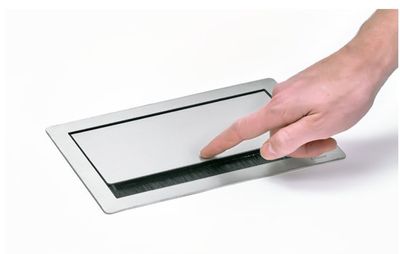 EVOline 159370024900 Inbouwstekkerdoos 3-voudig Zilver Randaarde stekker 1 stuk(s)