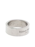 Maison Margiela bague à logo gravé - Argent