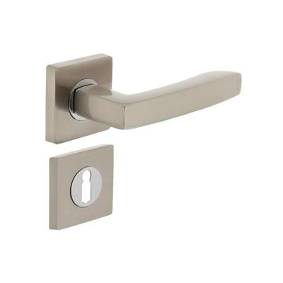 Intersteel Deurkruk Dean op vierkant rozet met sleutelrozetten - nikkel mat Intersteel Deurkruk Dean op vierkant rozet met sleutelrozetten - nikkel mat