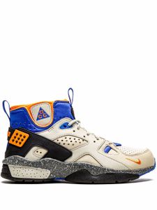 Nike baskets montantes ACG Air Mowabb - Argent