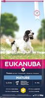 EUKANUBA premium hondenvoer met kip voor middelgrote rassen - droogvoer voor oudere honden, 15 kg