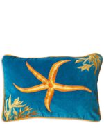 Les-Ottomans coussin en maille à broderies Starfish - Bleu