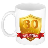 Gefeliciteerd 80 jaar jubileum/ verjaardag mok met gouden schild - feest mokken