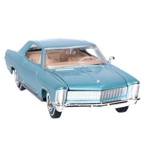 Maisto modelauto Buick Riviera - lichtblauw - schaal 1:24   -