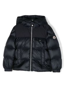 Moncler Enfant veste matelassée Eduard à patch logo - Bleu