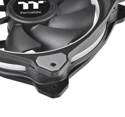 Thermaltake RIING PLUS 14 LED RGB PC-ventilator RGB (b x h x d) 140 x 140 x 25 mm Incl. LED-verlichting