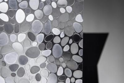Stones statische raamfolie transparant - 45 cm x 1,5 mtr Stones statische raamfolie transparant - 45 cm x 1,5 mtr
