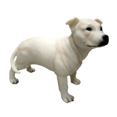 Polystone tuinbeeld Engelse Staffordshire Terrier hondje 15 cm - Beeldjes