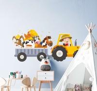 Muursticker kinderkamer kleine boer met dieren op tractor - thumbnail