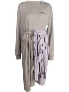 Maison MIHARA YASUHIRO robe mi-longue à logo brodé - Gris