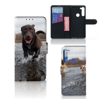 Motorola G8 Power Telefoonhoesje met Pasjes Honden Labrador - thumbnail