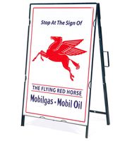 The Flying Red Horse Mobilgas - Mobiloil Metalen Frame Met Bord - thumbnail