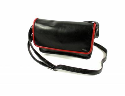 SOFT damestas schoudertas zwart rood