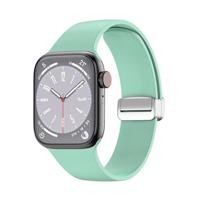 By Qubix - Siliconen bandje - Folding Buckle - Lichtgroen - Compatible met Apple Watch 38mm / 40mm / 41mm / 42mm - Compatible Apple watch bandjes