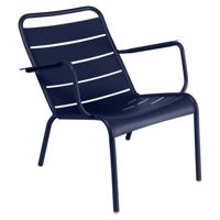 Fermob Luxembourg Low loungestoel met arm Deep blue