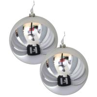 Grote decoratie kerstballen - 2x - zilver - 15 cm - kunststof - glimmend - kerstversiering