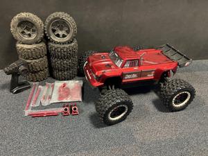 Tweedehands Arrma Outcast 8S met diverse upgrades