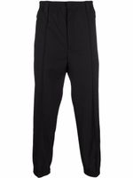 Emporio Armani pantalon de jogging à coupe courte - Noir