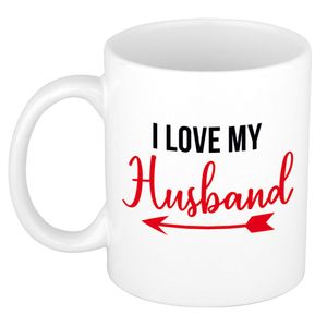 I love my husband cadeau koffiemok / theebeker wit met pijl 300 ml