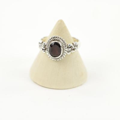 Zilveren Ring met Granaat Maat 17,5 (Sterling Zilver 925) Zilveren Ring met Granaat Maat 17,5 (Sterling Zilver 925)