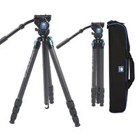 SIRUI Professioneel koolstofvezelstatief met 360 ° vloeiende videokop, 72 inch waterdicht videocamerastatief met driehoekige middenkolom, grote buis voor DSLR, belasting 14,2 lbs (ST-224+VH-10)