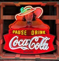 Coca-Cola Ice Cold Lady Neon Verlichting XL 100 x 90 cm